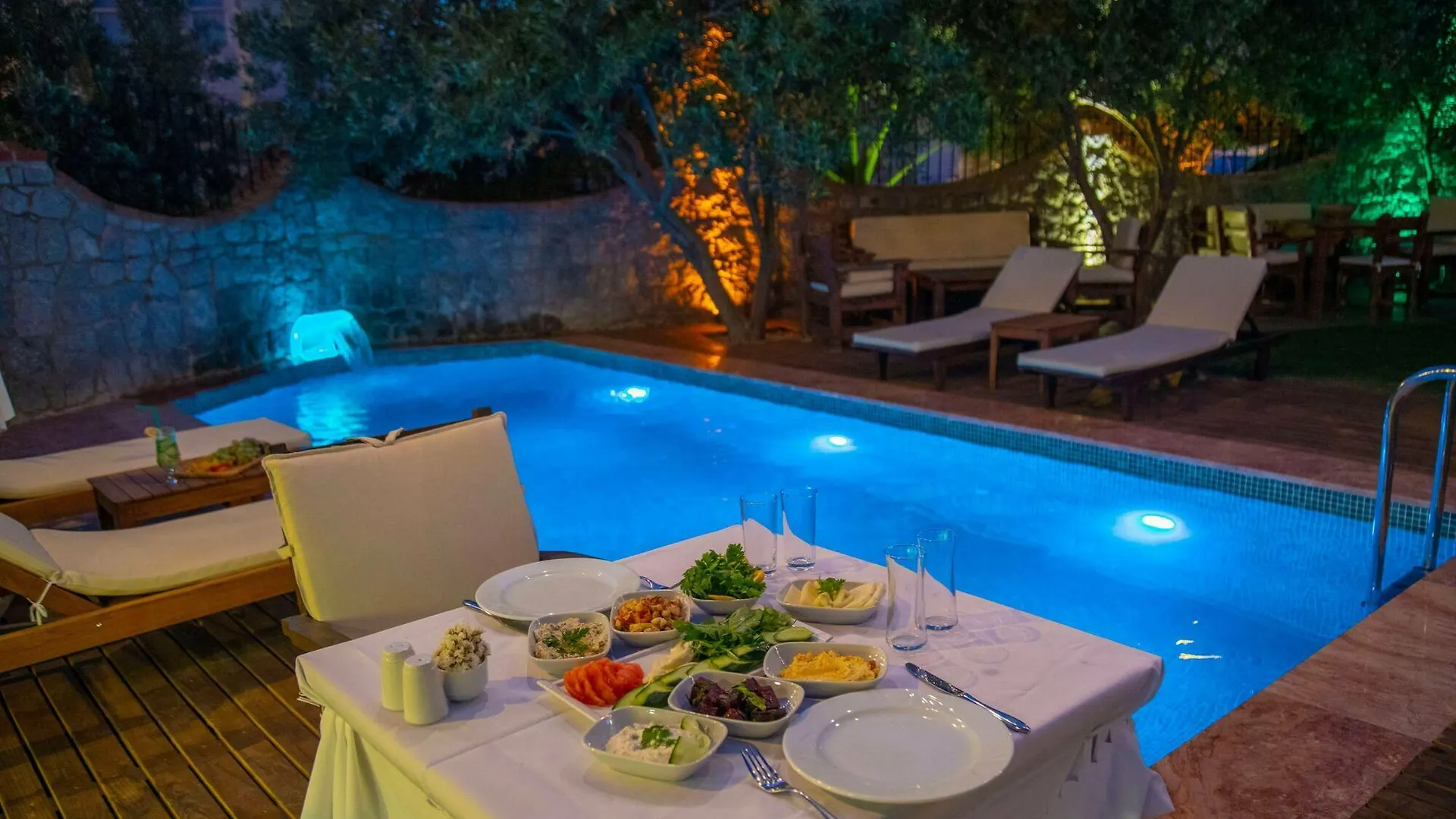**  Kordelya Hotel Alaçatı Türkiye